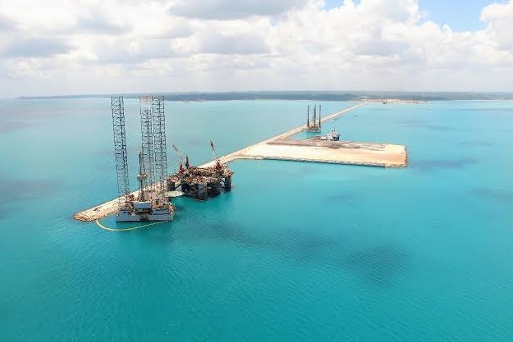 Construcción de muelles / piloteo de muelles